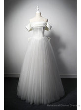 White Tulle Sequins Spaghetti Straps Beading Wedding Drss